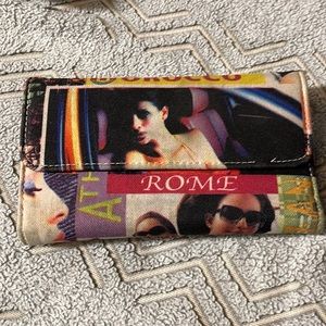 Woman wallet